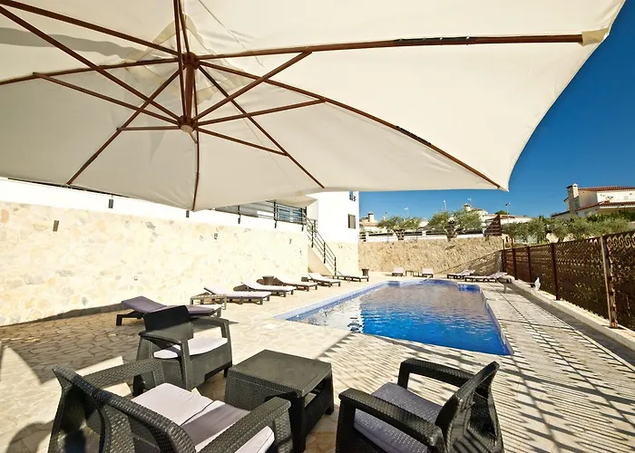 Parabellum Villa *